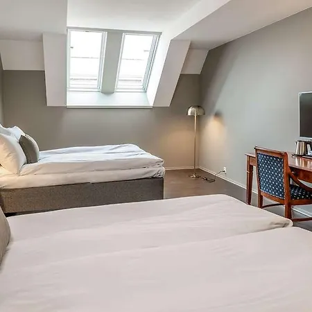 Home Hotel Bryggen Отель 4*