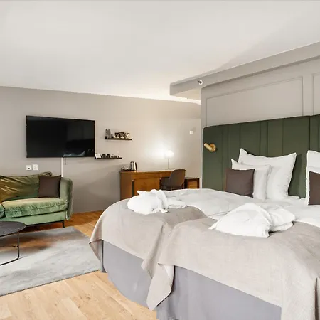 Home Hotel Bryggen Отель 4*